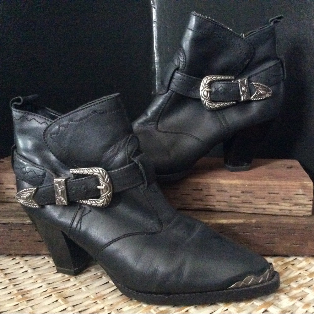 SIZE 7.5 VINTAGE WESTERN ANKLE BOOTS
